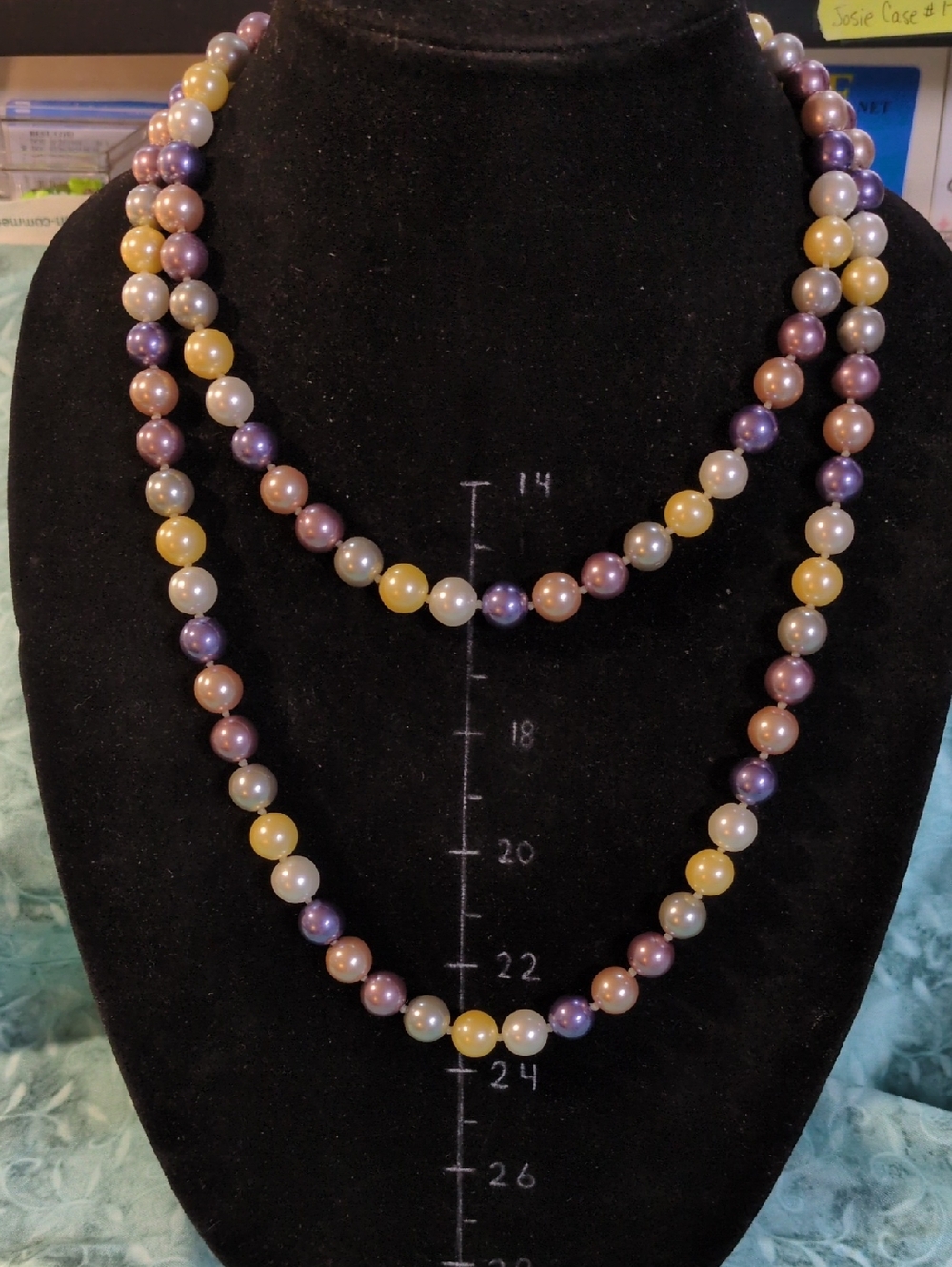 KJL Multicolor Glass Pearl Necklace - Elegant Pastel Statement